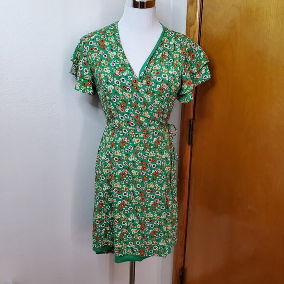 Mi Ami Size L Green Floral Wrap Dress Lined Flirty Flouncy Fabric Flutter Sleeve - Picture 9 of 13